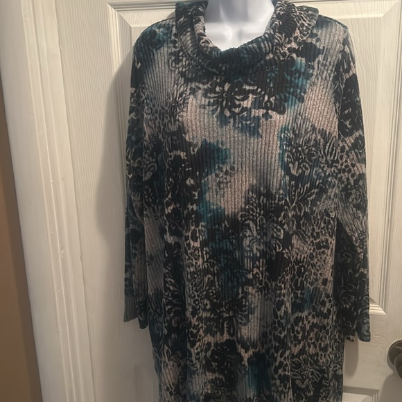 Grace Women’s Cowl Neck Floral Sweater - Picture 3 of 7